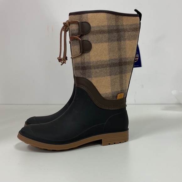 Kamik Hazel boot alpine design